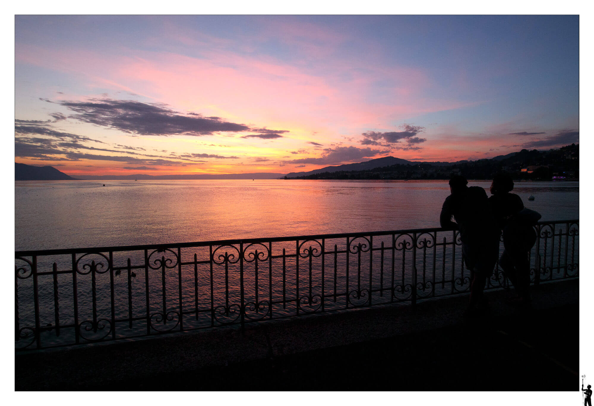 Eos M50, le plaisir du léger.
Couché de soleil à Montreux en Suisse