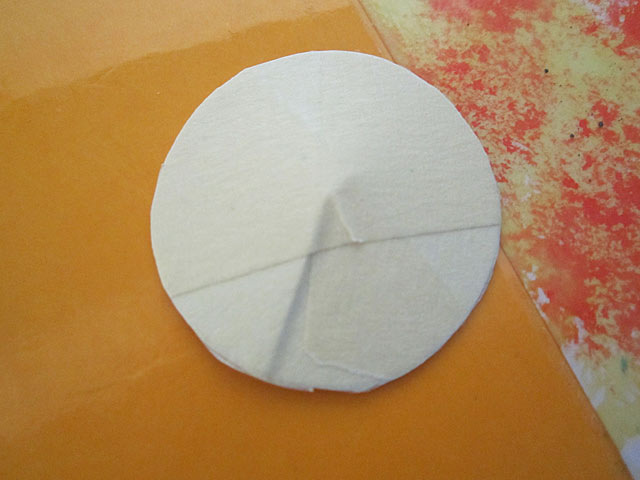 Ma petite pastille de carton que j'ai mis sur la lentille et collé avec du sctoch