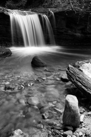 Chute de la Mèbre près de Crissier en Suisse