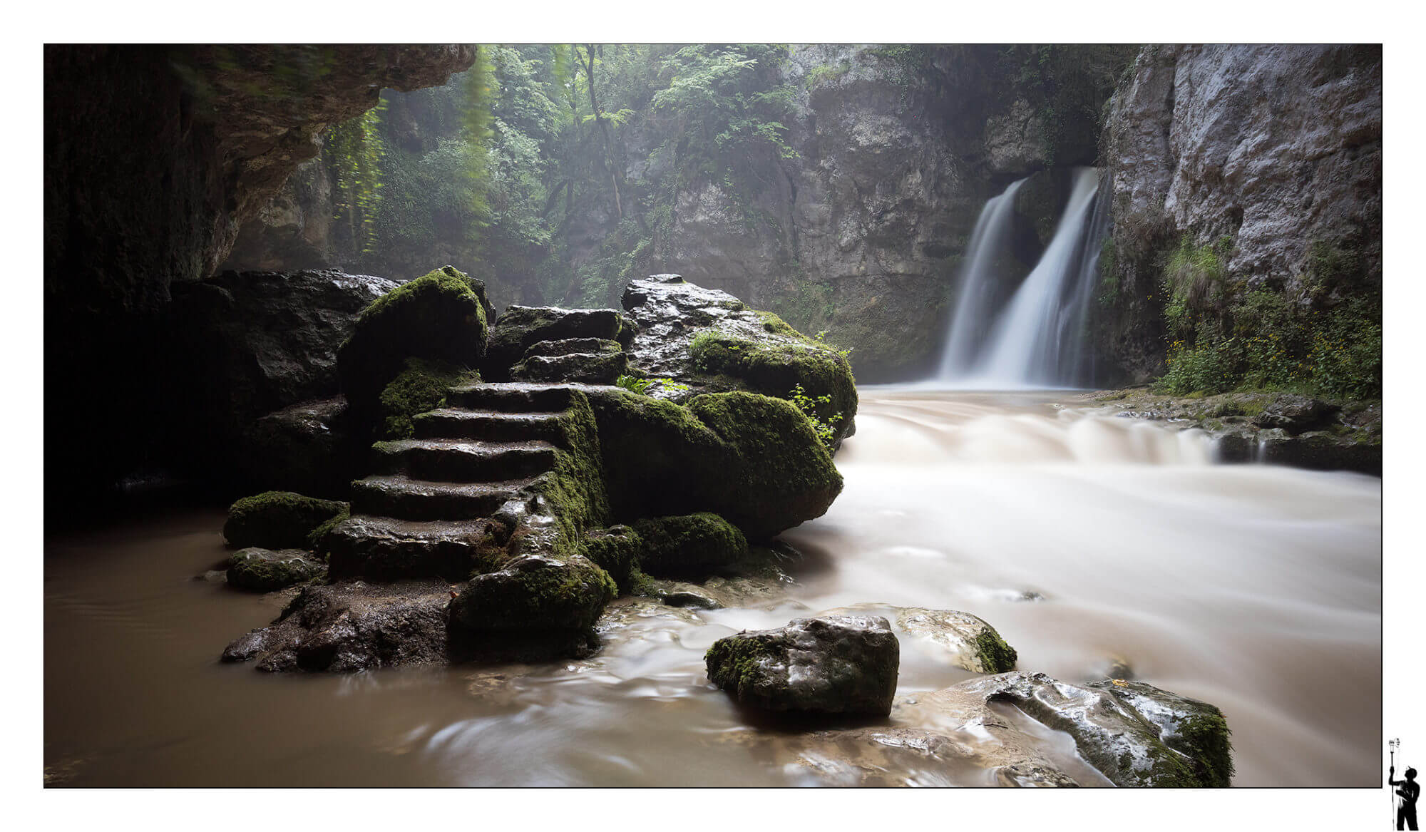 A la chute de la Tine de Conflens avec le 11-22 Efm