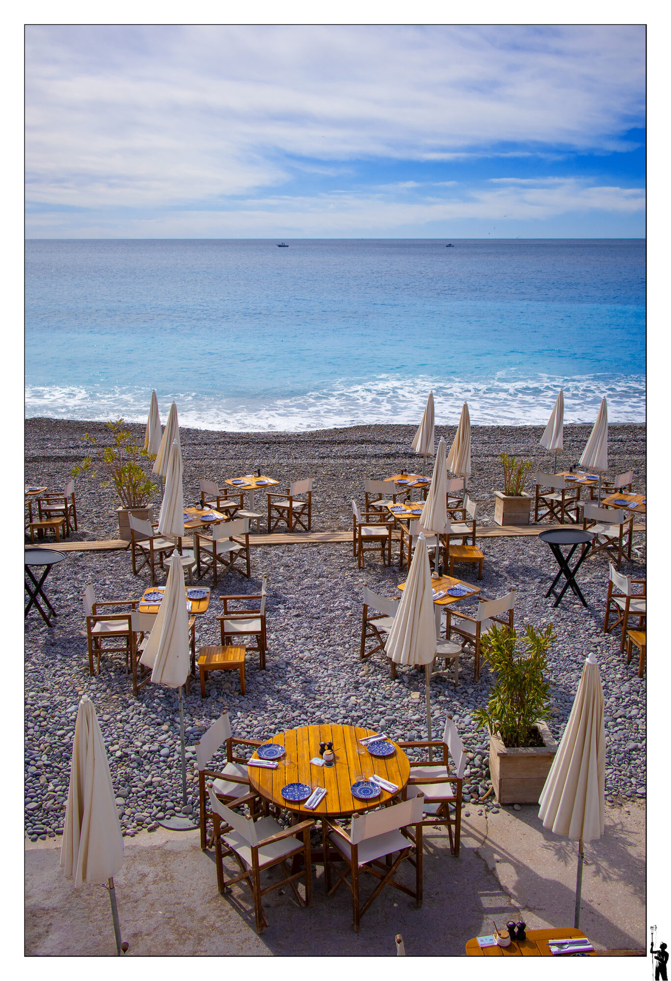 Sur le bord de mer à Nice.