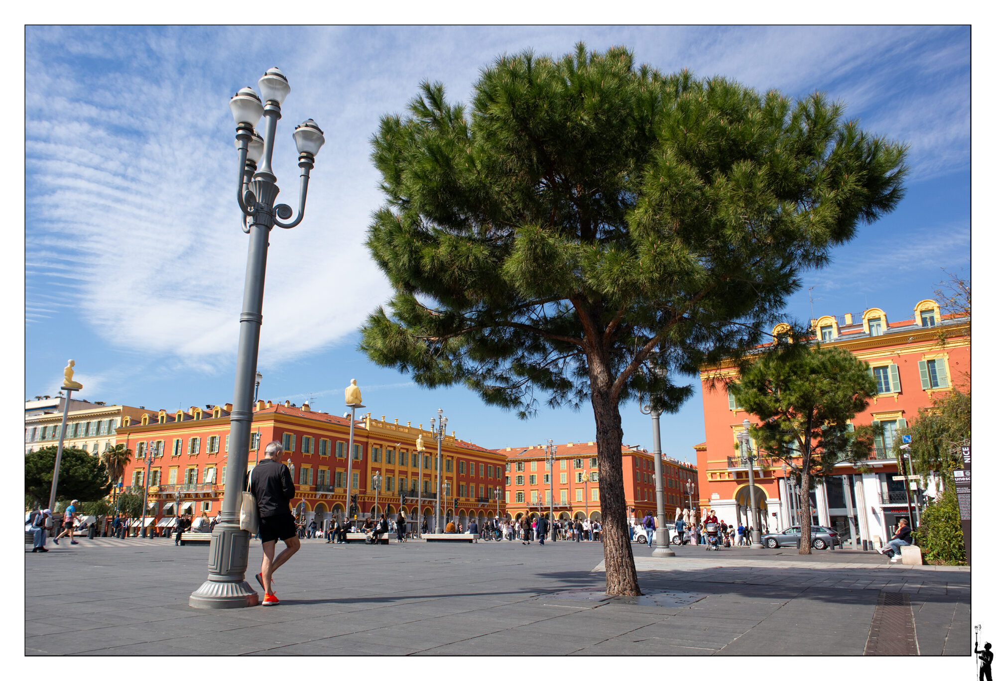 Tout près de la place de Messina dans le centre de la ville de Nice en France.