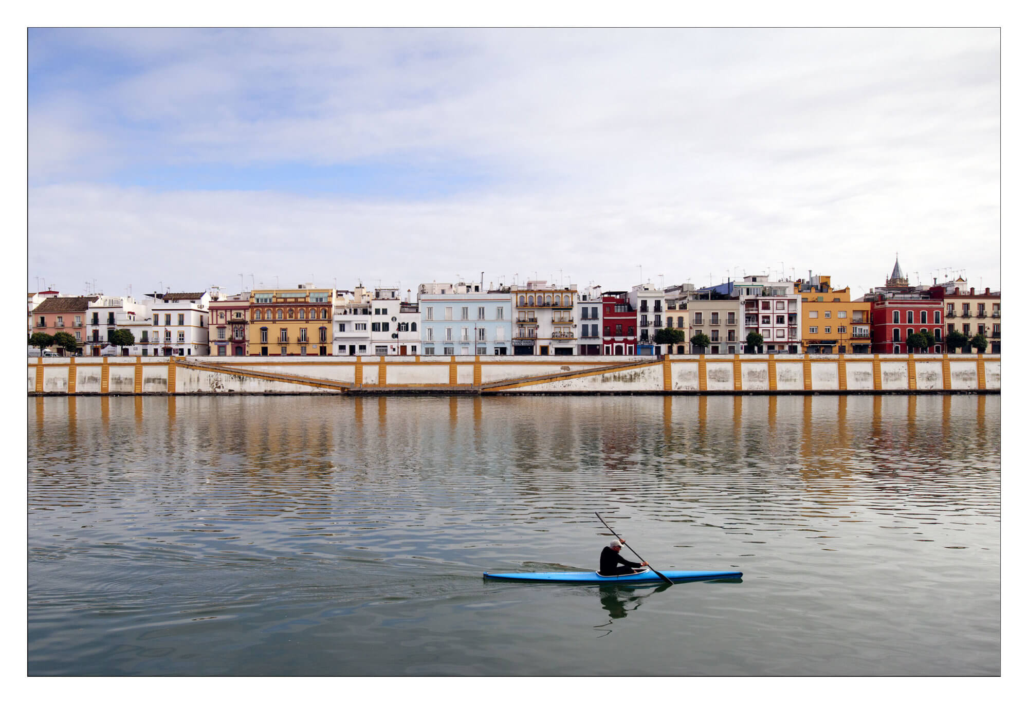 Sur les berges du Guadalquivir à Séville en Espagne