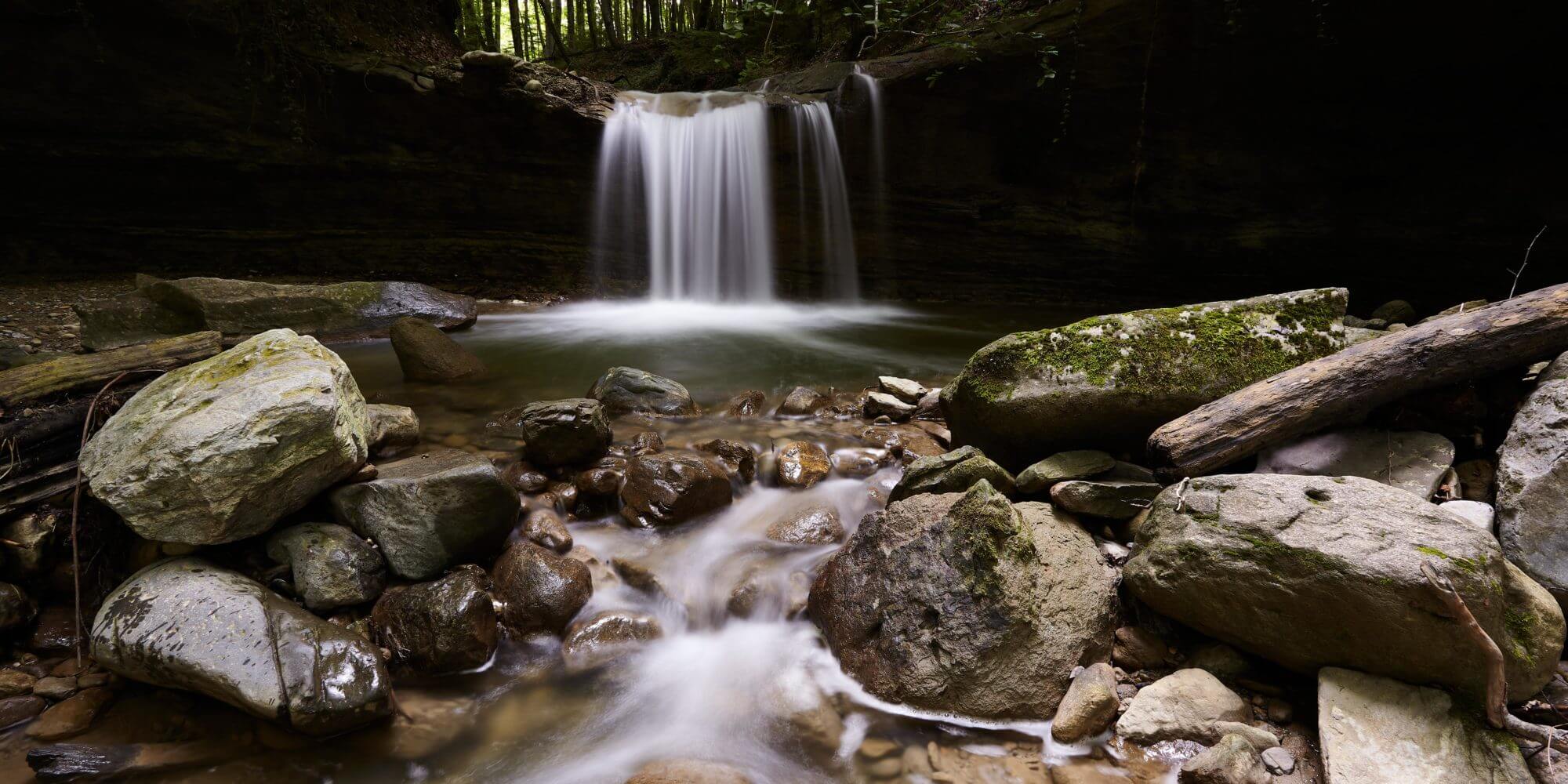 Chute d'eau de la mèbre vers Crissier