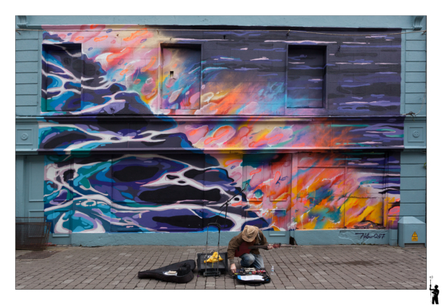 Guitariste dans les rues de Dublin en Irlande