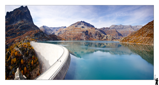 Panorama du barrage d'Emosson en automne au Foveon