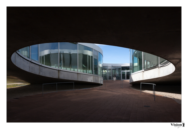 Photo au 6x6 argentique couleurs Ektar 100 Rolex learning center