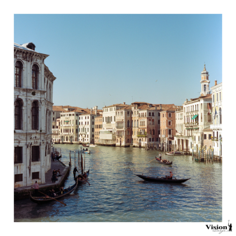 Les canaux de Venise au 6x6 argentique couleur en Italie